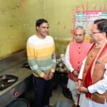 गैस आपूर्ति सुचारू रखने के लिए प्रधानमंत्री के नेतृत्व में हरसंभव प्रयास कर रही सरकार