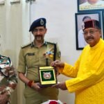 आईटीबीपी के महानिरीक्षक ने की महाराज से शिष्टाचार भेंट