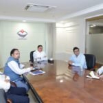 सीमावर्ती क्षेत्रों में व्यापार व आधारभूत ढांचे के सुदृढ़ीकरण को लेकर सीएम ने की समीक्षा बैठक