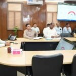 भवन निर्माण में बेसमेंट पार्किंग को अनिवार्य रूप से शामिल किए जाने पर जोर दिया