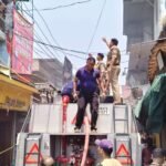 पलटन बाजार के साड़ी और लहंगा शौरूम में लगी भीषण आग, लाखों का नुकसान