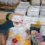 एनआरएलएम से जुड़ी ग्रामीण महिलाएं राखी निर्माण से कर रहीं अच्छा कारोबार