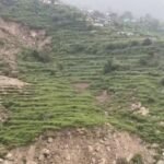 भिगुन गांव में हुए भूस्खलन से कई मकान आए खतरे की जद में