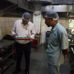 यूपीईएस विश्वविद्यालय की मेस और कैफेटेरिया का निरीक्षण