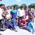 स्पीकर ऋतु खण्डूडी भूषण ने छात्राओं एवं भाजपा कार्यकर्ताओं के साथ बनाई आकर्षक रंगोलियां