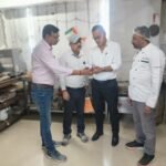त्योहारी सीजन में खाद्य सुरक्षा विभाग का एक्शन तेज, राजपुर रोड के नामी कैफे-रेस्टोरेंट में छापेमारी